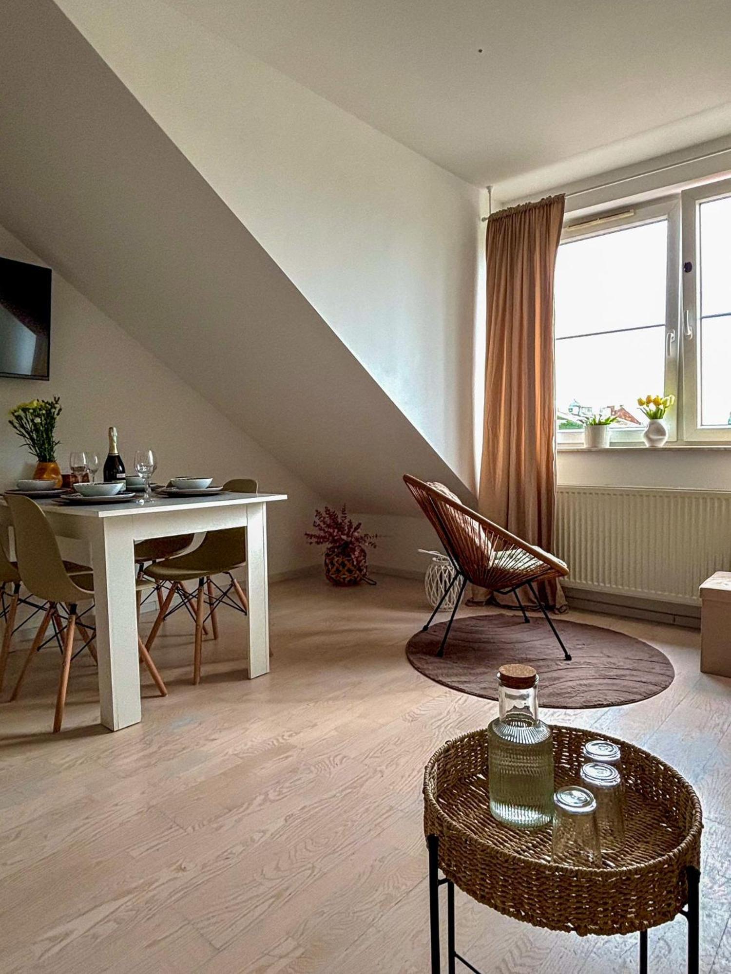 Sunset Apartment Cracow クラクフ エクステリア 写真